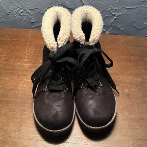 Sonoma Black Ankle Boots with Cream Lining